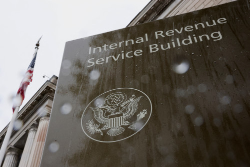 2025-05-03T095847Z_1_LYNXMPEL4203A_RTROPTP_4_USA-TRUMP-IRS