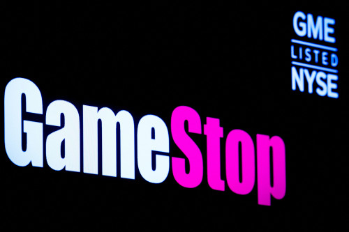 2025-06-10T200659Z_1_LYNXMPEL5910H_RTROPTP_4_GAMESTOP-BITCOIN-1