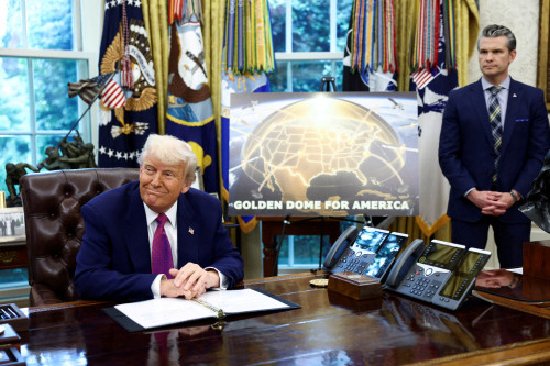 2025-06-12T211246Z_1_LYNXMPEL5B141_RTROPTP_4_USA-TRUMP-GOLDEN-DOME