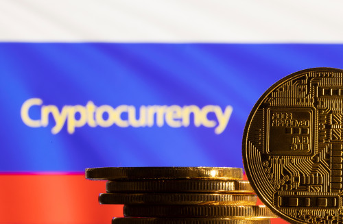 2025-06-12T212245Z_1_LYNXMPEL5B14E_RTROPTP_4_UKRAINE-CRISIS-COINBASE