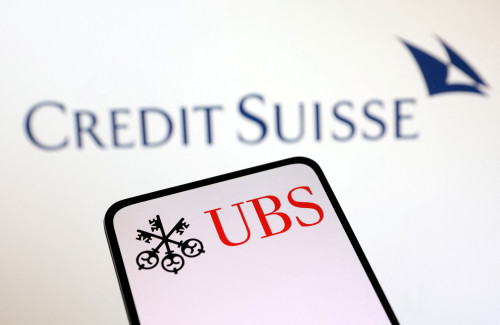 2025-07-07T215402Z_1_LYNXMPEL6610H_RTROPTP_4_GLOBAL-BANKS-CREDIT-SUISSE-UBS-GROUP-1