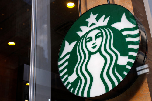 2025-07-14T191042Z_1_LYNXMPEL6D0U6_RTROPTP_4_STARBUCKS-LAYOFFS