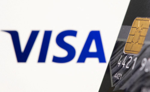 2025-07-29T201105Z_1_LYNXMPEL6S15W_RTROPTP_4_VISA-SAFRICA