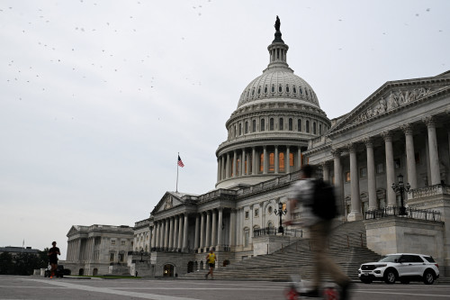 2025-10-06T185430Z_2_LYNXNPEL950WK_RTROPTP_4_USA-SHUTDOWN
