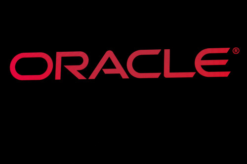 2025-10-16T174706Z_2_LYNXNPEL9F0XT_RTROPTP_4_USA-CREDIT-ORACLE