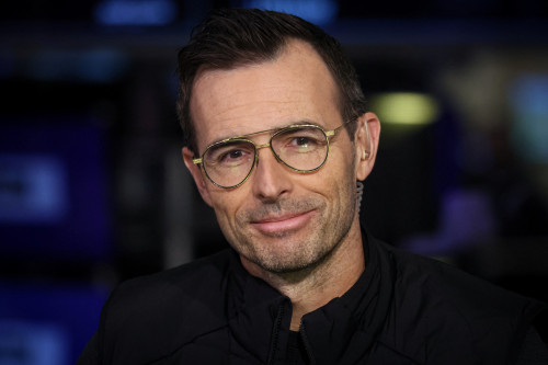 2025-12-11T211152Z_1_LYNXMPELBA18M_RTROPTP_4_USA-STOCKS