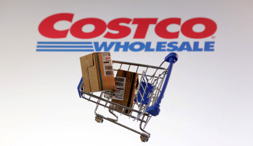 2025-12-11T211858Z_1_LYNXMPELBA18S_RTROPTP_4_COSTCO-RESULTS