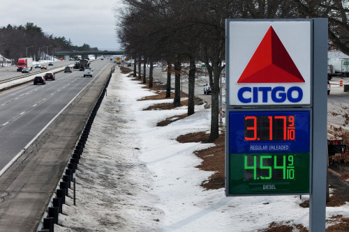 2026-03-10T160429Z_1_LYNXMPEM2912Y_RTROPTP_4_IRAN-CRISIS-USA-ECONOMY